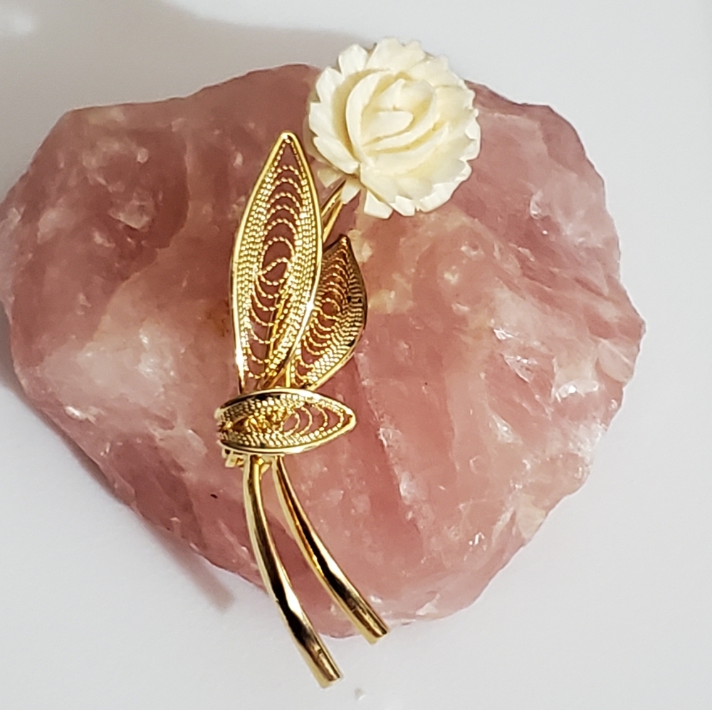 Vintage celluloid flower brooch filigree gold estate wedding carved rose vtg euc